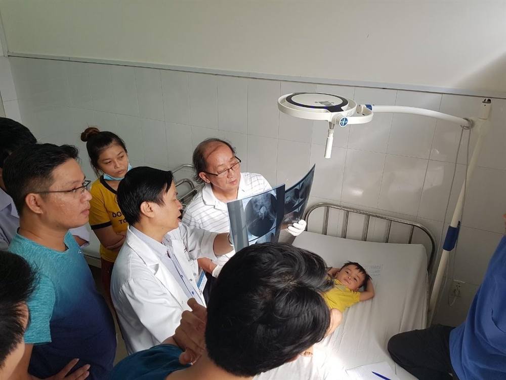 Tiểu dầm ở trẻ em: Vì sao con chưa ngừng, khi nào cha mẹ cần lo?